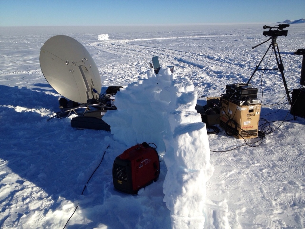 VIDEOCONFERENCE WITH THE RUSSIAN EXPEDITION IN ANTARCTICA 2014